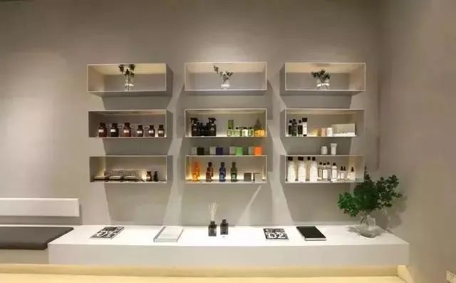 地素razzle深圳男装,地素时尚入股运动潮牌