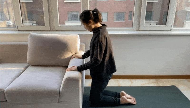 游泳打腿锻炼哪里的肌肉,游泳打腿的标准动作