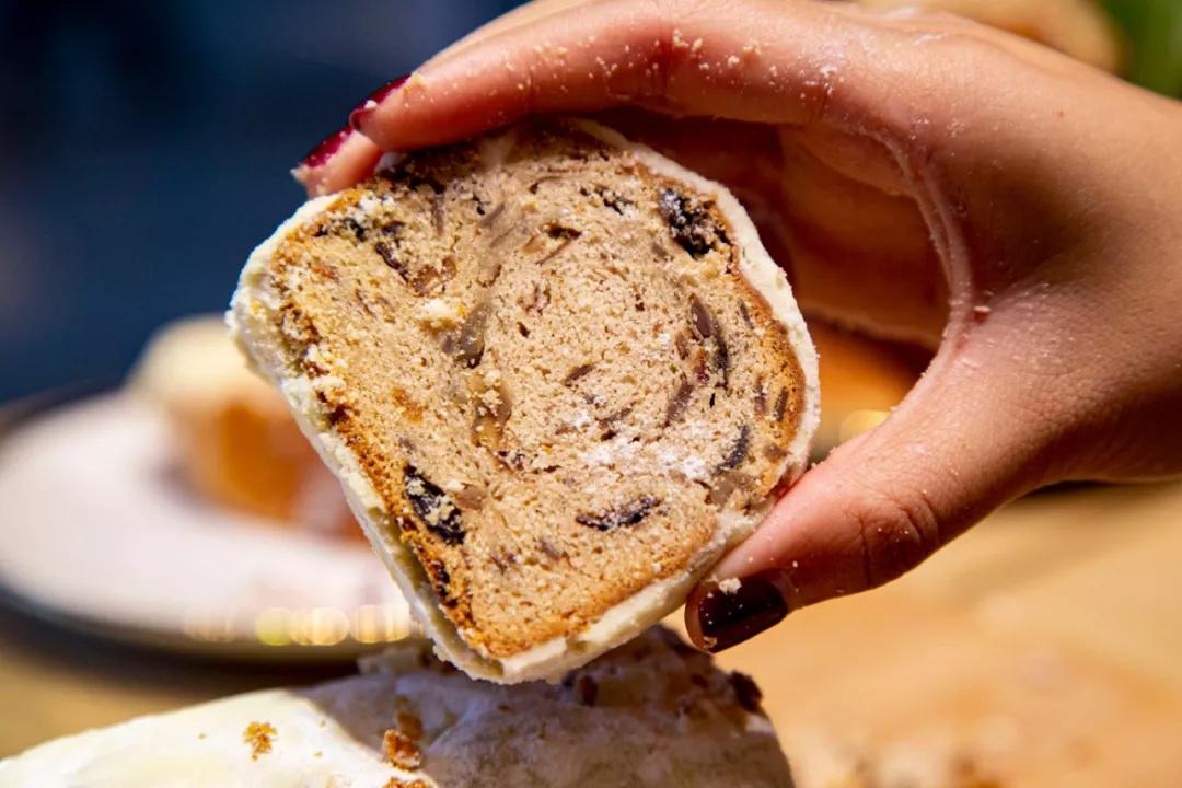 日本来的面包，“落户”深圳，里面竟然还“藏钱”