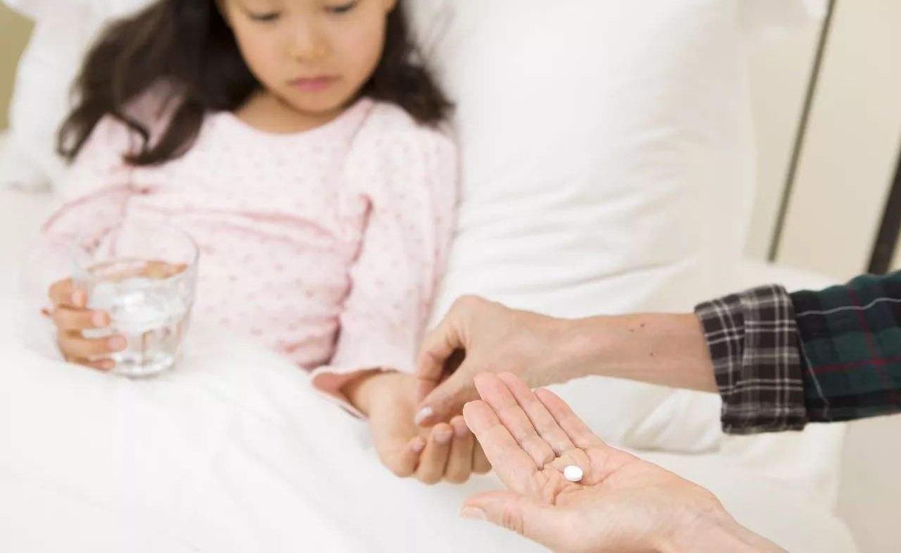 肺炎症状及表现与感冒的区别,现在肺炎感冒的症状