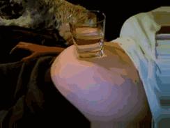 准妈妈孕晚期胎动剧烈,准妈妈胎动动作代表什么