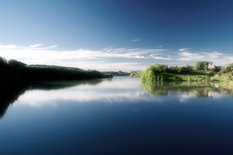 看透了人情冷暖世态炎凉的诗句,不经历点烂事怎能看透人心的诗句