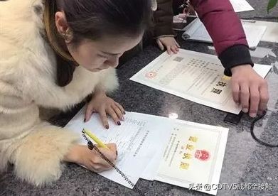 对标上海浦东新区,对标先进提速高质量发展