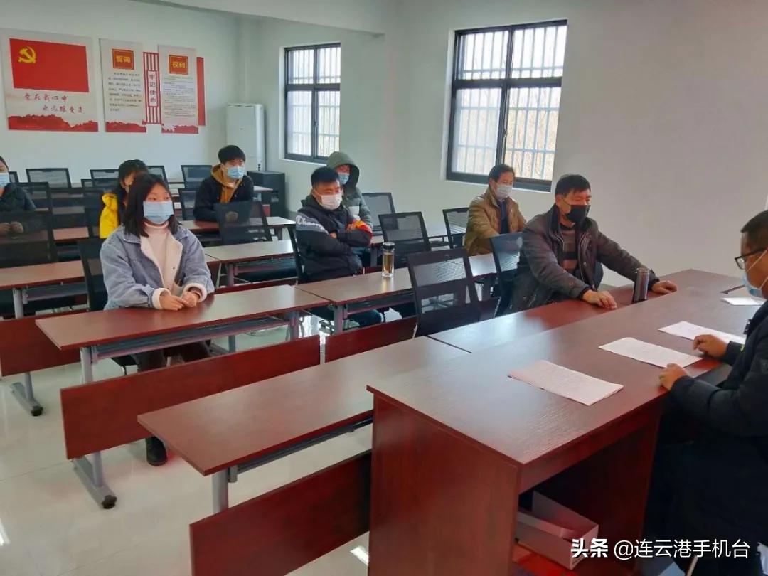 港城这个村社阵地变身“指挥所”“代购点”“宣传站”……