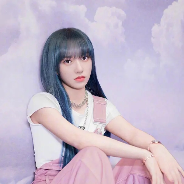 福原爱晒童年照,福原爱同款背带裤