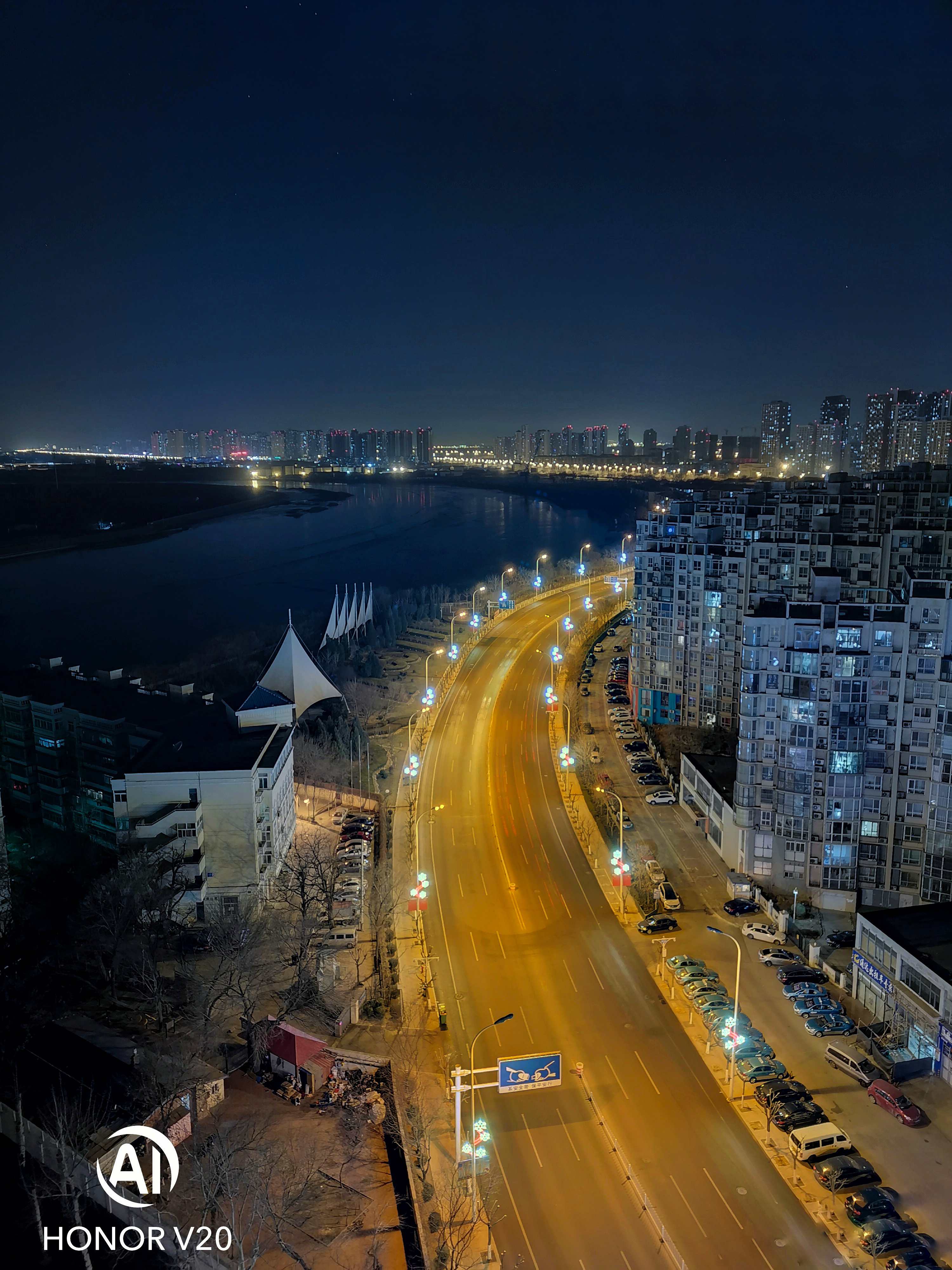 荣耀V20相机深度评测：4000万像素服过谁？