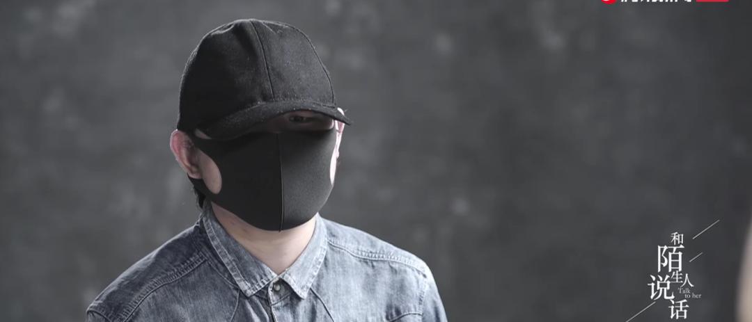 大家对许知远的看法,许知远爆梗场面