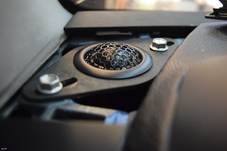 音响音质不好怎么改装,丰田rav4音响喇叭改装件