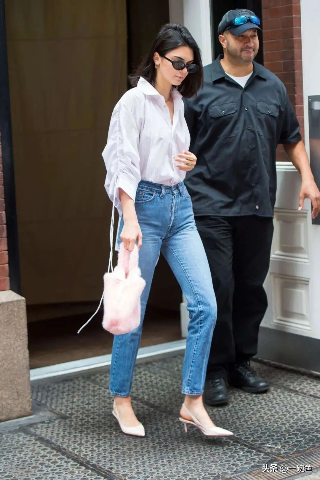 鞋子别乱穿,刚买的鞋子要怎么穿才好看