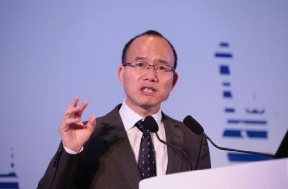 穷小子3万元创业,现在身价超400亿,成为上海首富,却离婚另娶