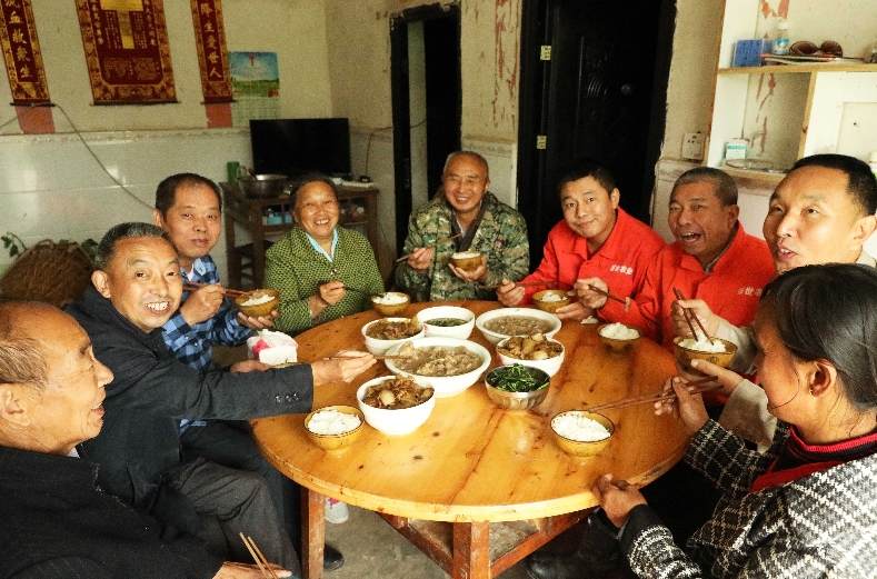 「丰收节」人欢鱼跃庆丰年