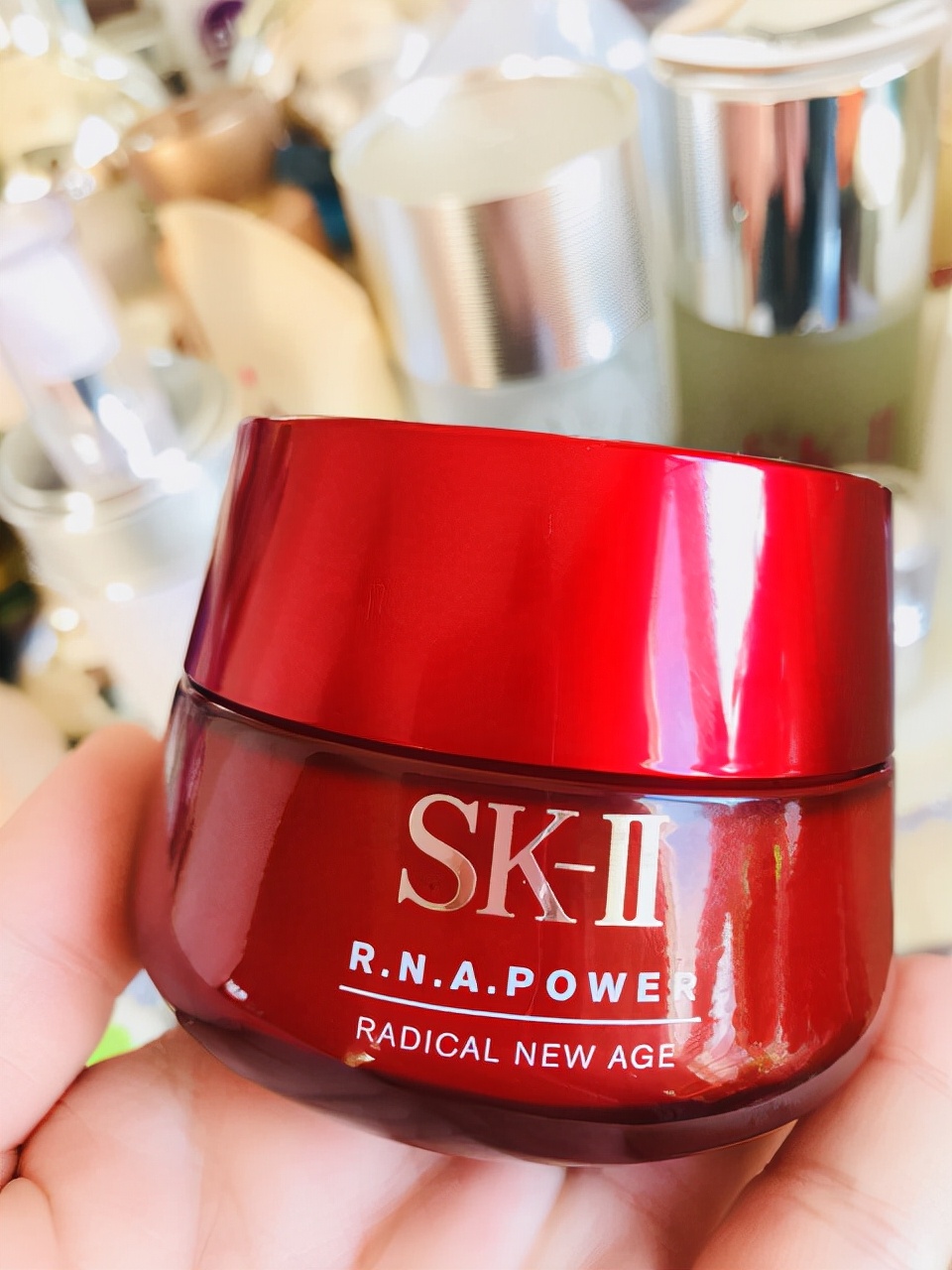 四季可用混油保湿面霜排行榜10强,冬季护肤清爽滋润面霜推荐女生用