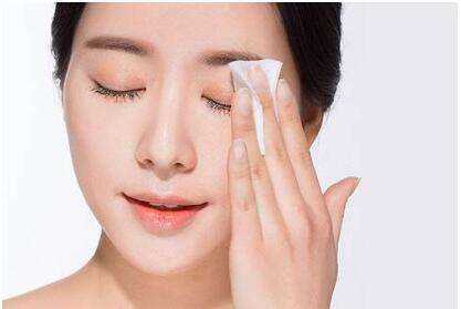 没有卸妆液怎么卸妆,没有卸妆水怎样卸妆