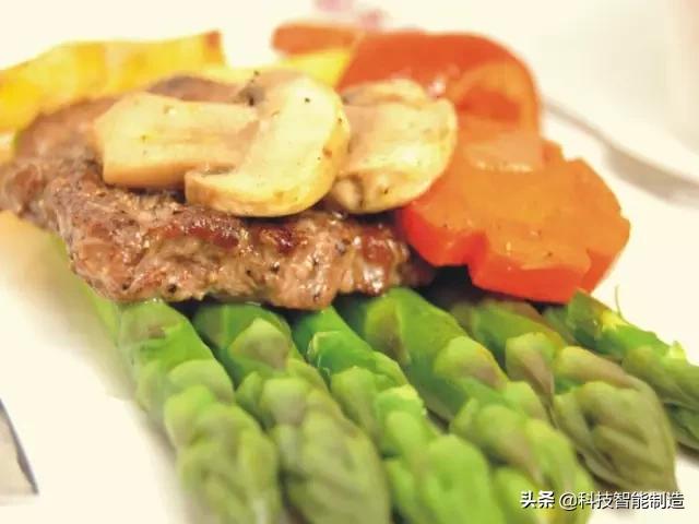 李佳琦直播3分钟卖出100000片牛排,牛排真那么好吃吗,你会做吗