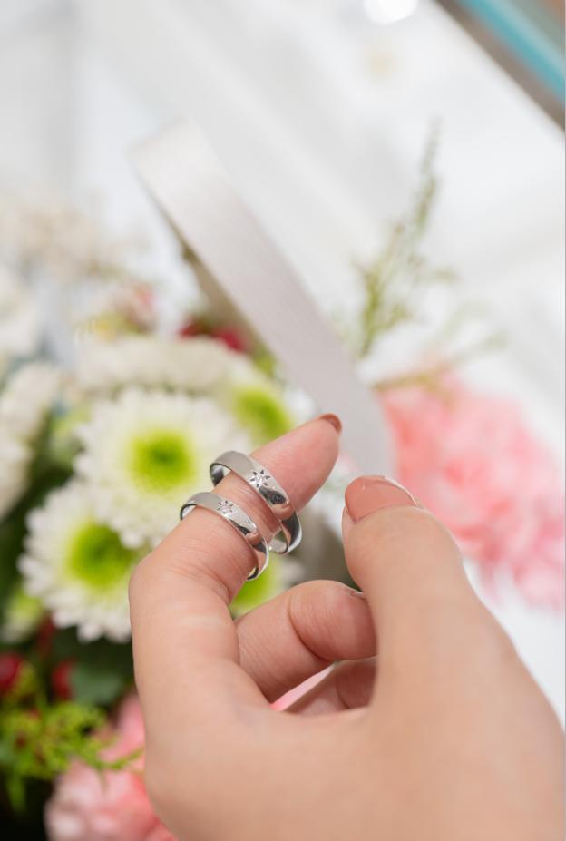 情侣如何选对戒,适合情侣之间戴的对戒