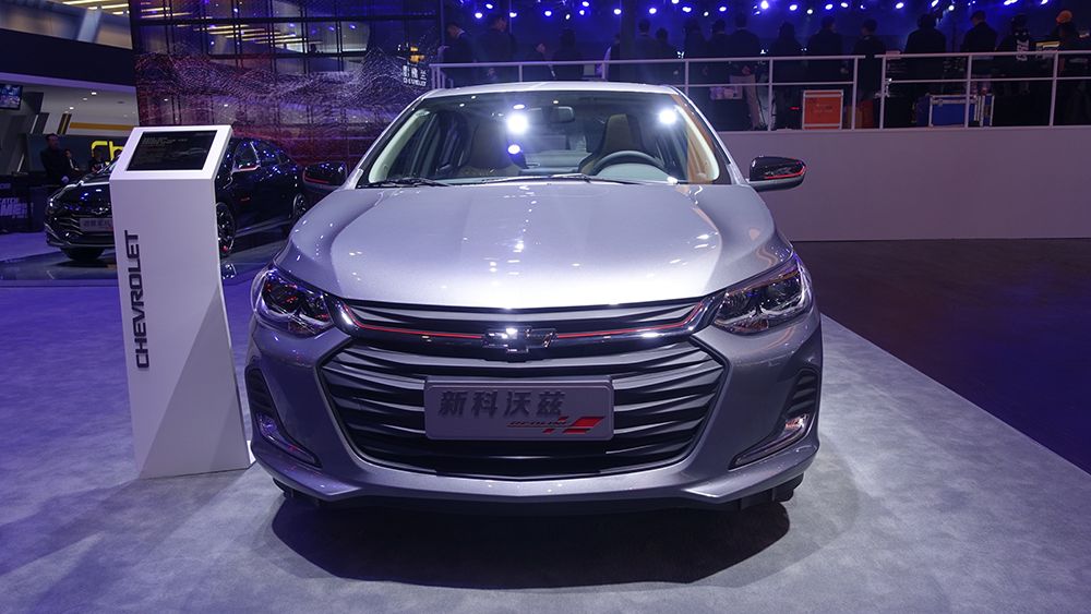 雪佛兰科沃兹和起亚k3哪个省油,17起亚k3和17年科沃兹哪个好