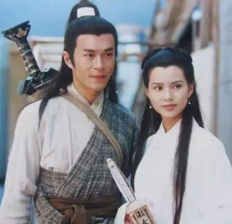 英国女孩罕见怪病腿发软,英国怪病少女