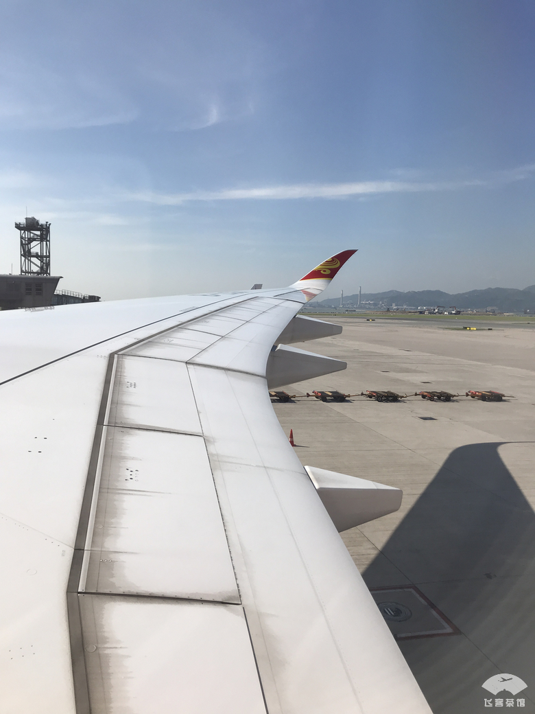可能再难坐到的港航350！香港飞上海，几乎全程贴着海岸线飞行