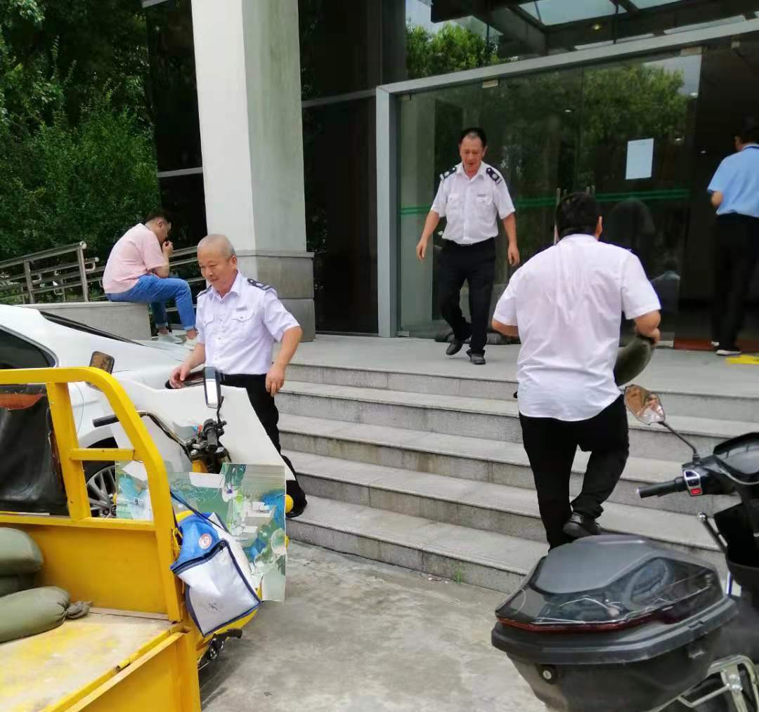 烟花来袭山东众志成城,烟花齐聚上海滩