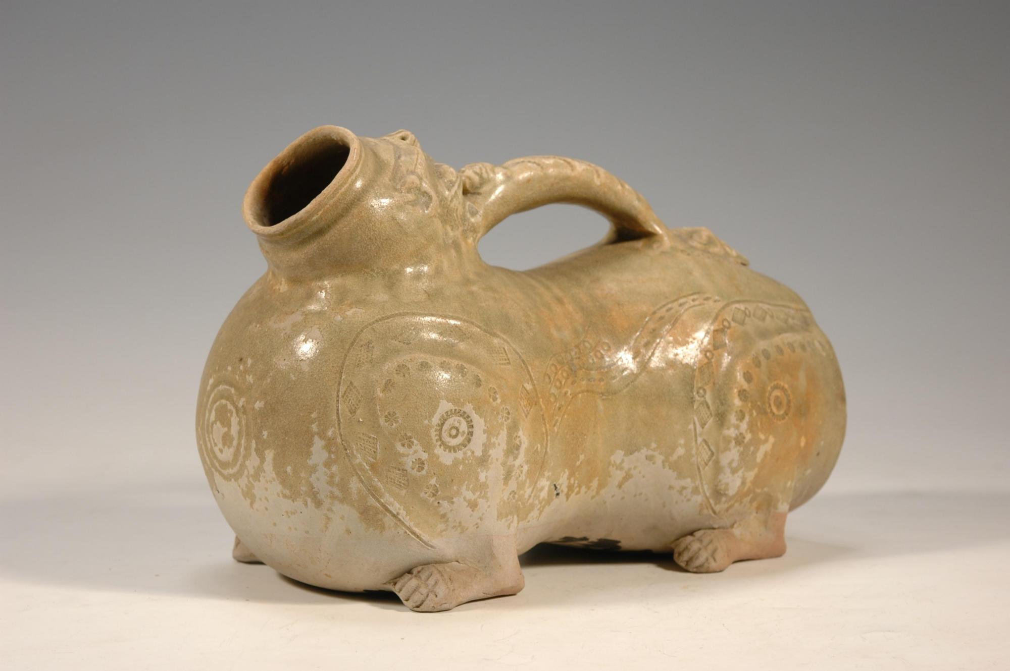 侵华日军喝马桶里的水，有几分可信？从马桶历史来分析