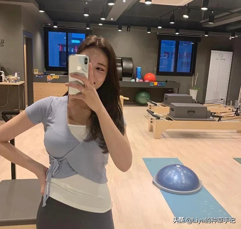 女人爱买衣服是不是一种病,爱买衣服爱打扮的女人