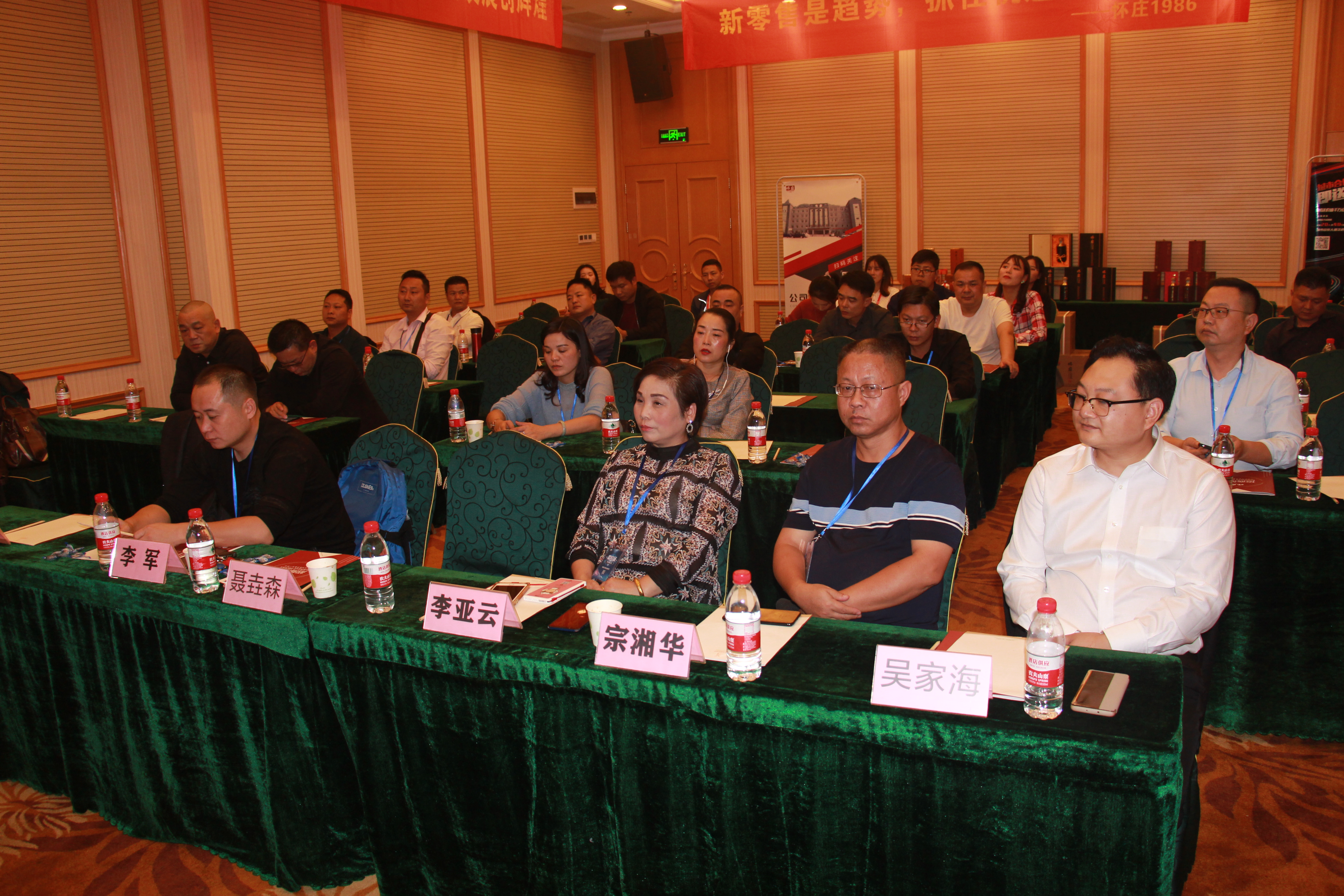 怀庄1986系列酒53度多少一瓶,怀庄1986酒53度臻享酱香型价格