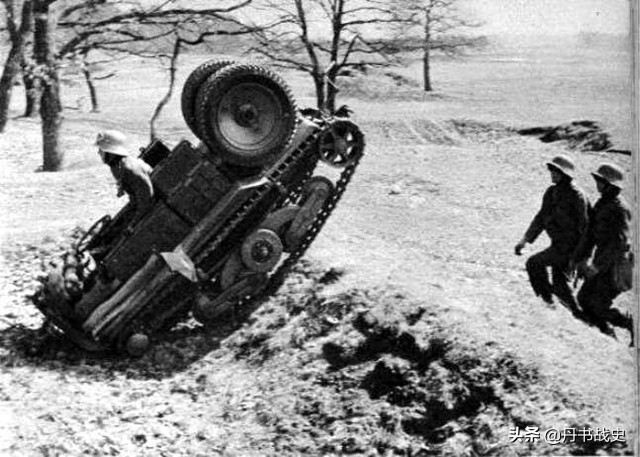 车轮朝天的奥地利ADMK轮履两用运输车，最后都便宜了德国人