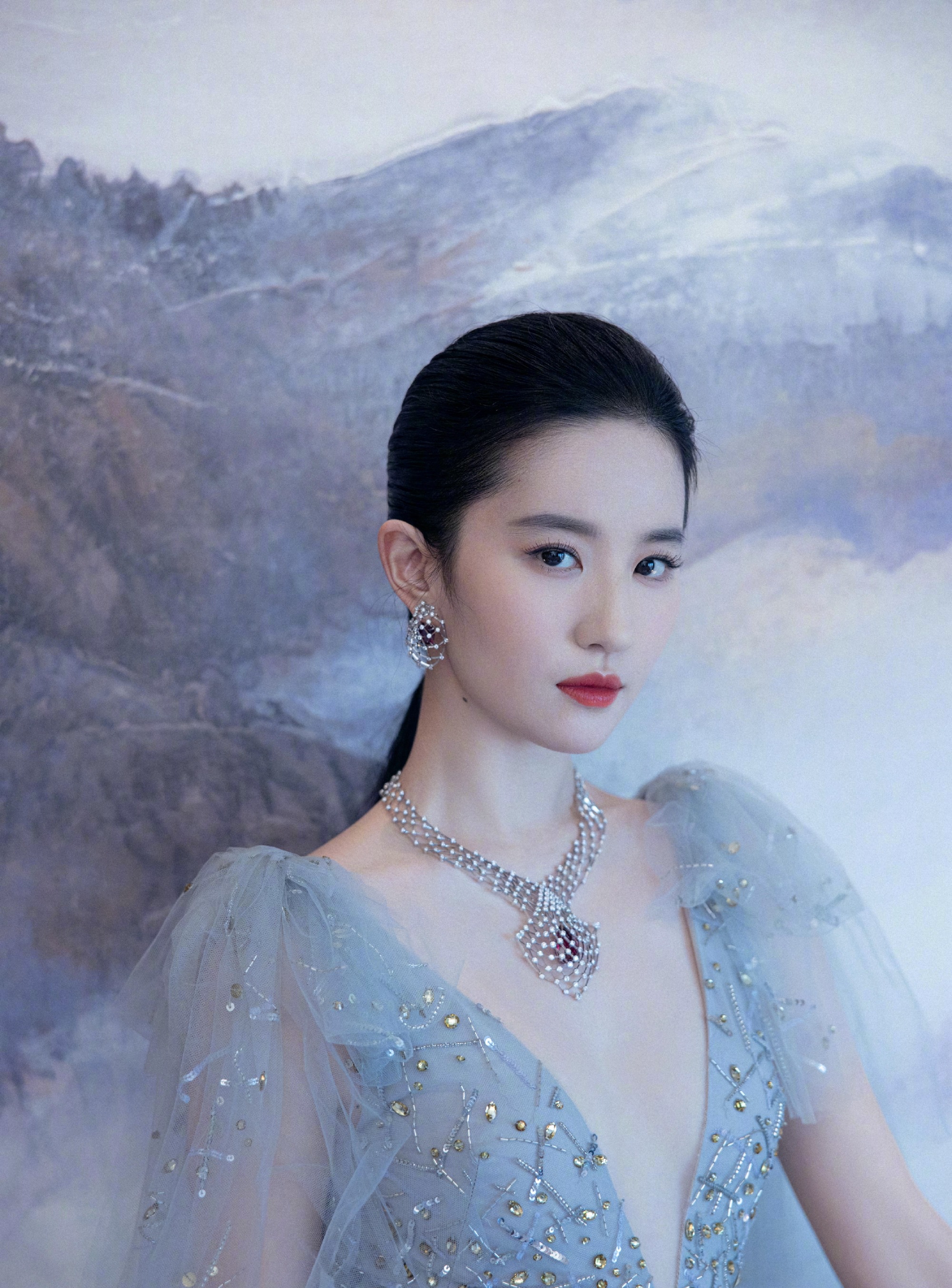 这4款扎发发型夏天超火,5种流行的扎发款式减龄又时髦