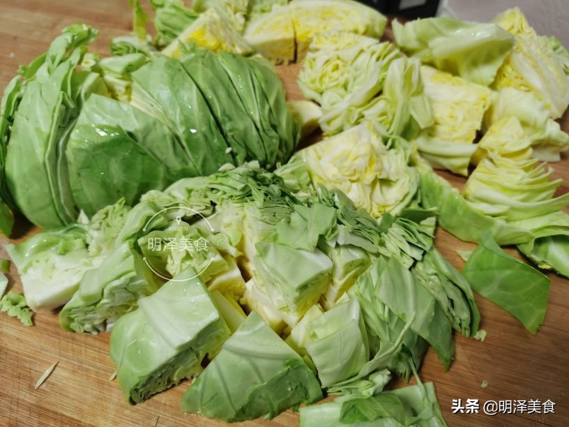 做馅饼和面的方法告诉我一下,做馅饼时如何让馅饼皮薄如纸