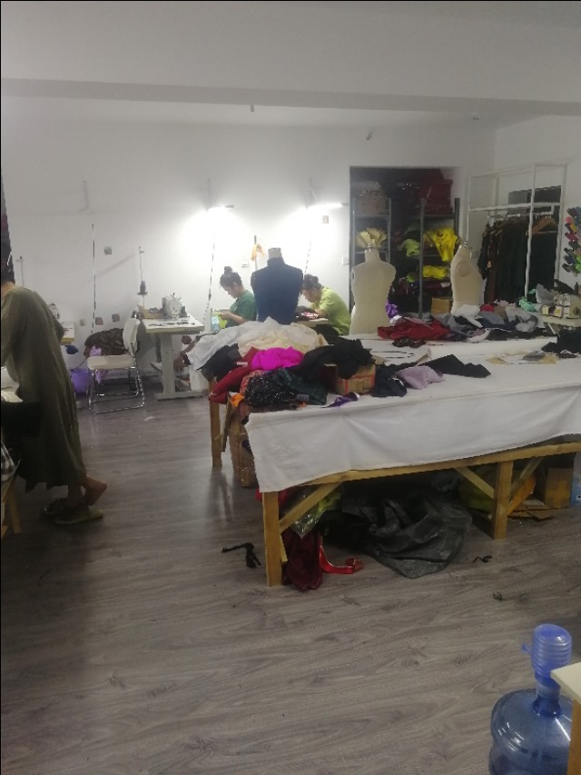 鍙ら鍘熷垱绉佷汉璁㈠埗,甯涜搴婂搧