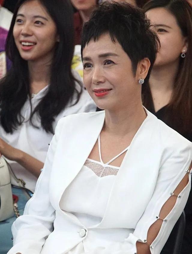 安徽为何被称为美女之乡?看完这5位女明星就知道:一点不假