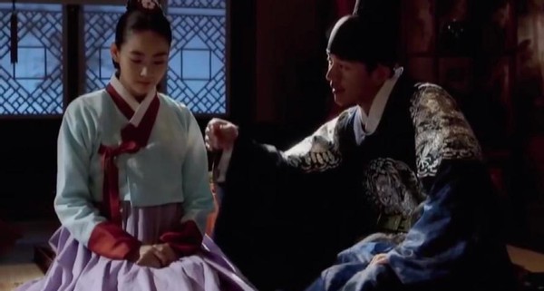 朝鲜王后张禧嫔：清朝册封一品妃，曾被尊为国母，死后却被称妖女