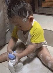 我在学校超市买了一包南京煊赫门收了我19块，我该怎么举报