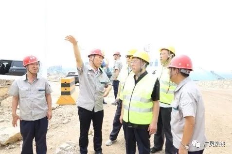 【广灵】满眼绿色如画卷金隅工厂是公园广灵金隅水泥有限公司成功打造“美丽工厂”