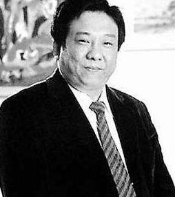 首富杨斌,首富杨斌头破血流