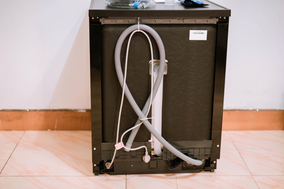 分区洗10套洗碗机,海尔晶彩迭代和晶彩系列