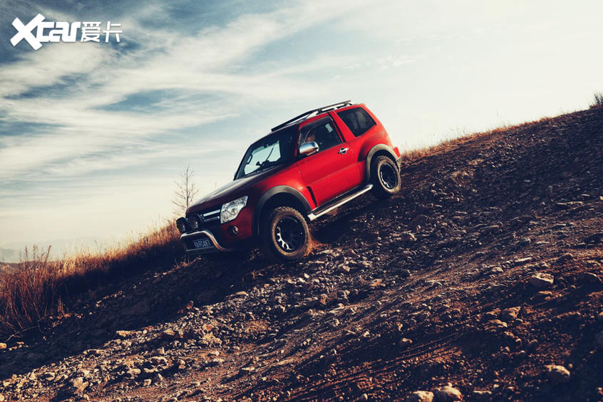 全新七座帕杰罗落地价,老款帕杰罗2023款落地价