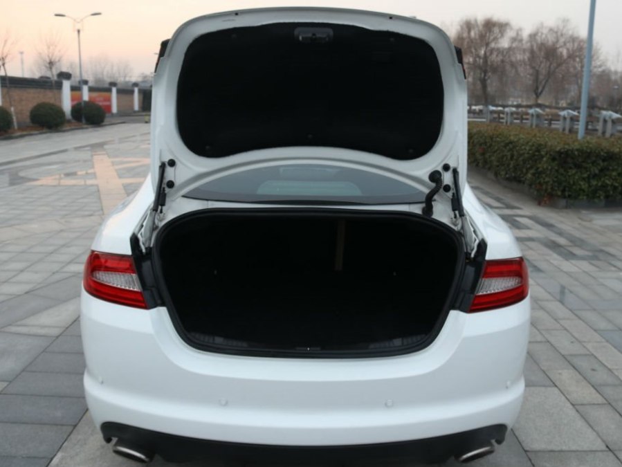 英伦捷豹xfl,捷豹六折轿车