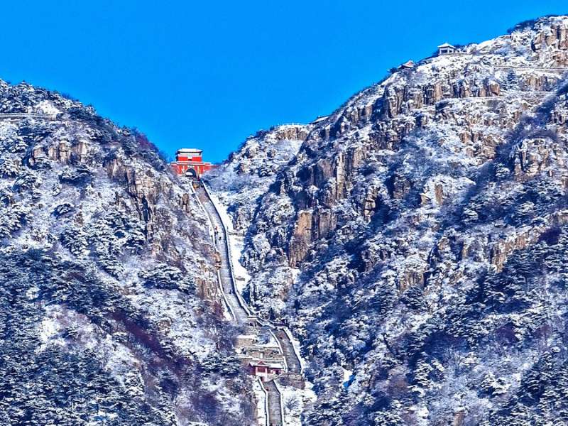 为什么泰山被称为天下第一山,泰山是中国的几大名山之一