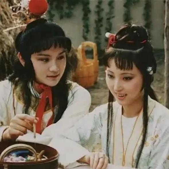 李佳琦的口红,都是他玩剩下的