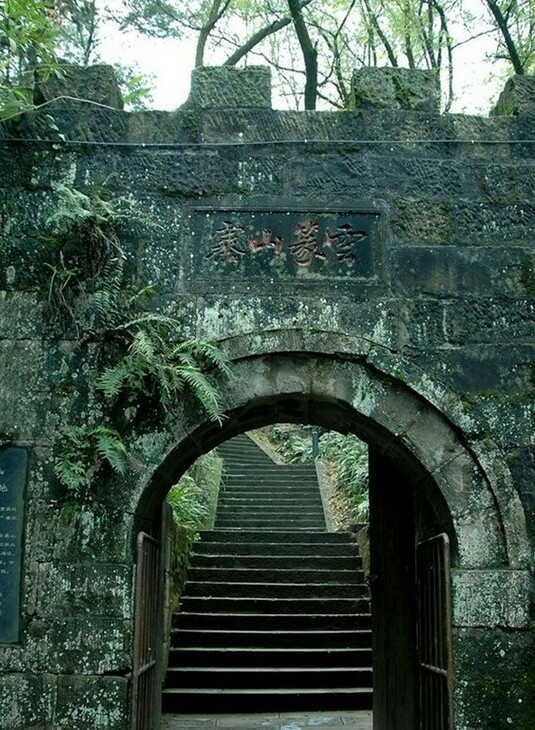 鹧鸪天三岭山,鹧鸪天天宁寺