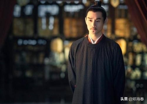 压抑与释放:皇后能一句话让皇帝罢相,却因不小心打了皇帝而被废