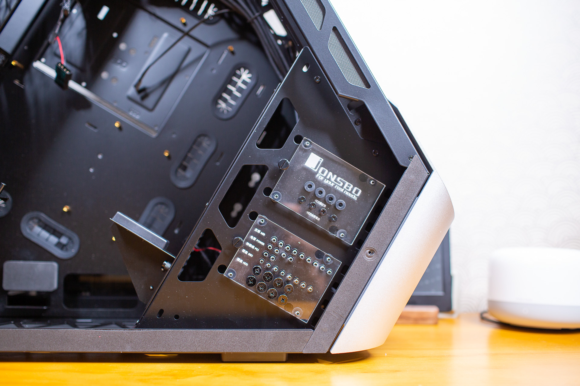 i9-9900K+5600XT主机日常是更适合工作还是游戏？MOD机箱装机分享