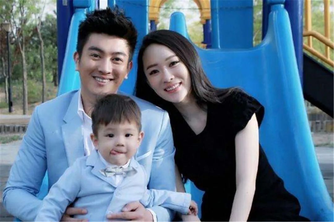 19岁男孩因为爱情坠楼事件,19岁少女跳楼身亡后续