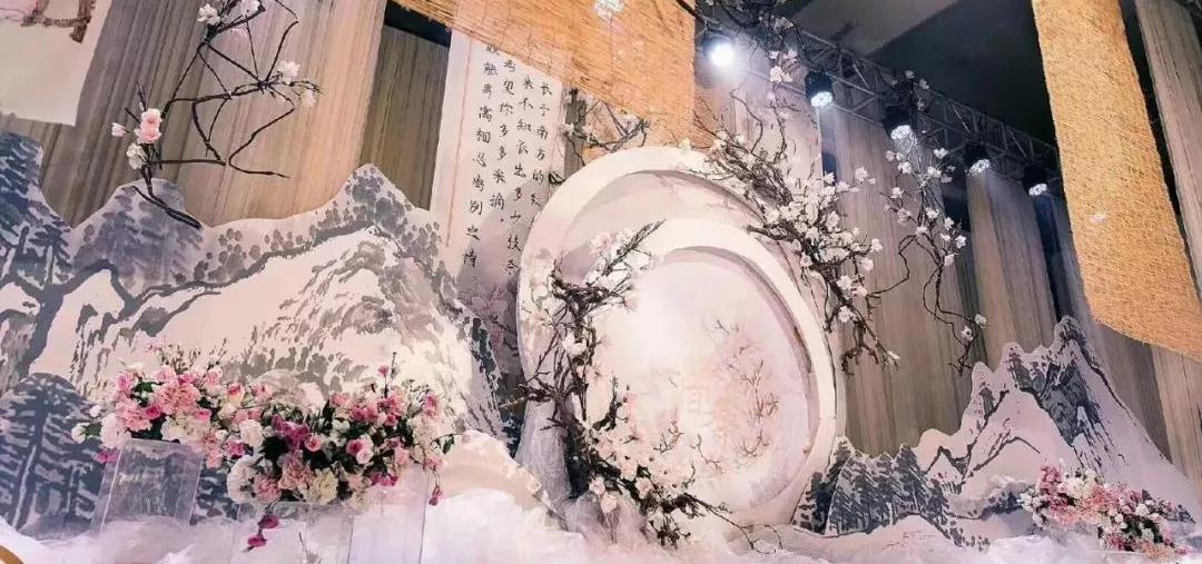 这场简单而又不失庄重的中式婚礼,送你一场大气磅礴的中式婚礼