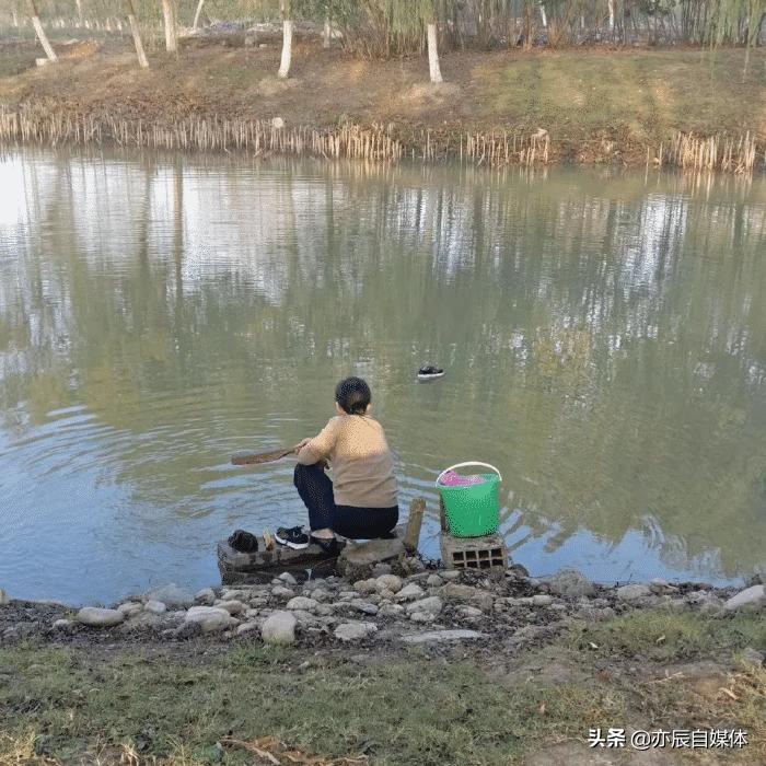 老公睡觉呼噜声特别大是什么原因,老公打呼噜分房睡合适吗