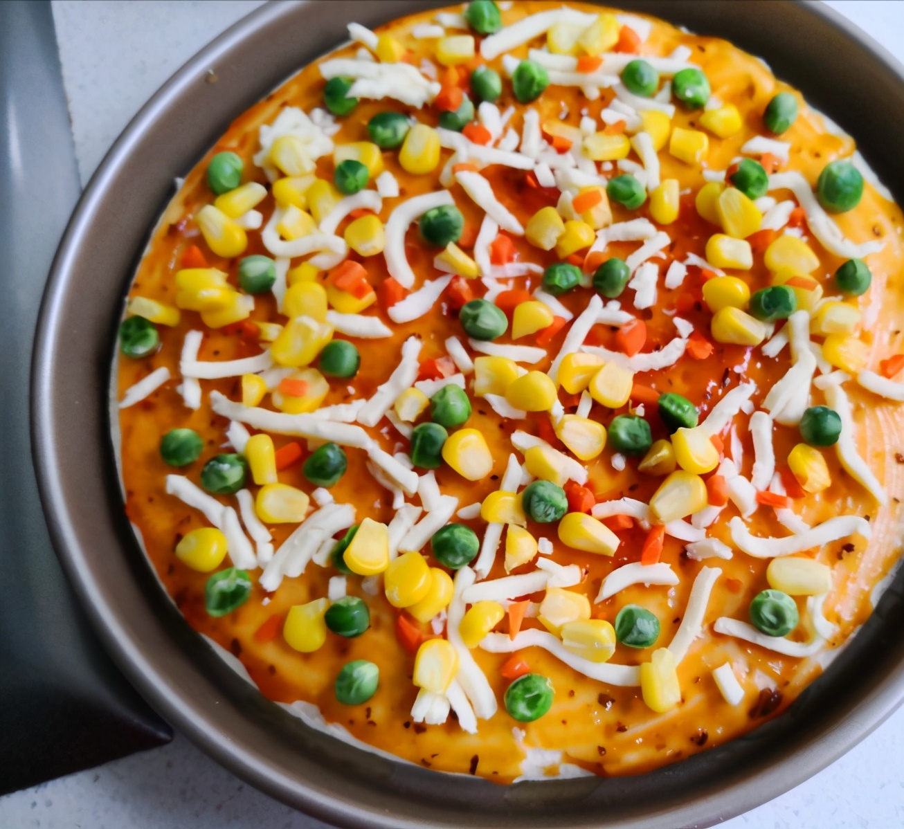 如何用六寸披萨做披萨,用披萨胚子做牛肉披萨