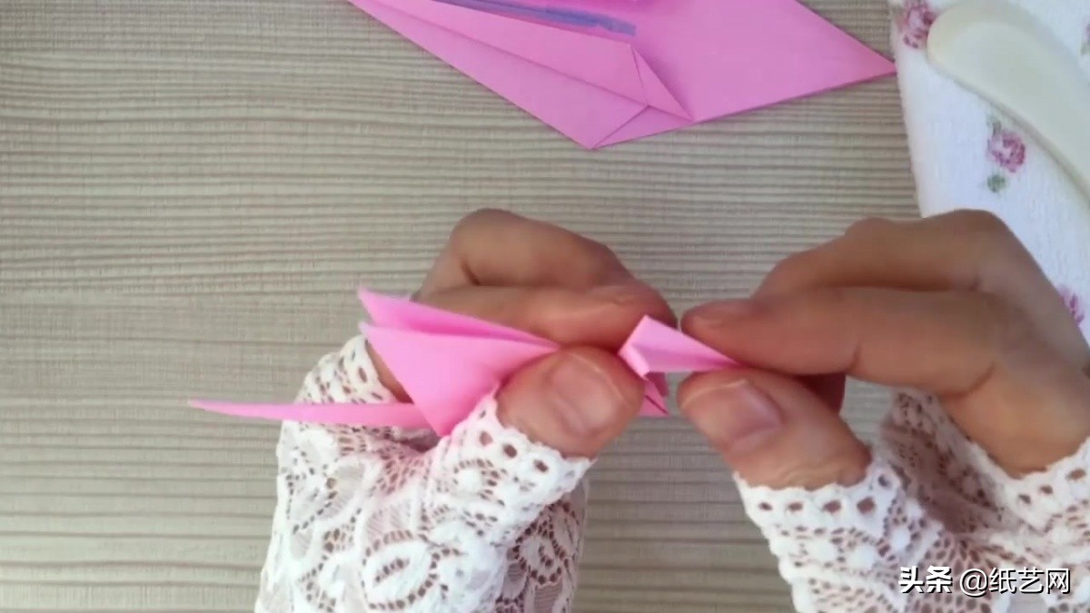 diy手工千纸鹤,diy千纸鹤挂件详细教程