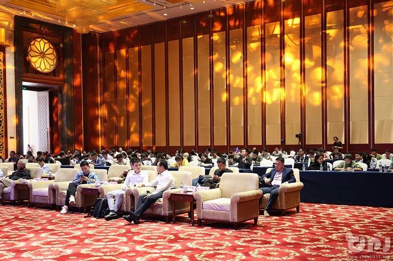 手机新零售智慧渠道高峰论坛,手机配件新零售