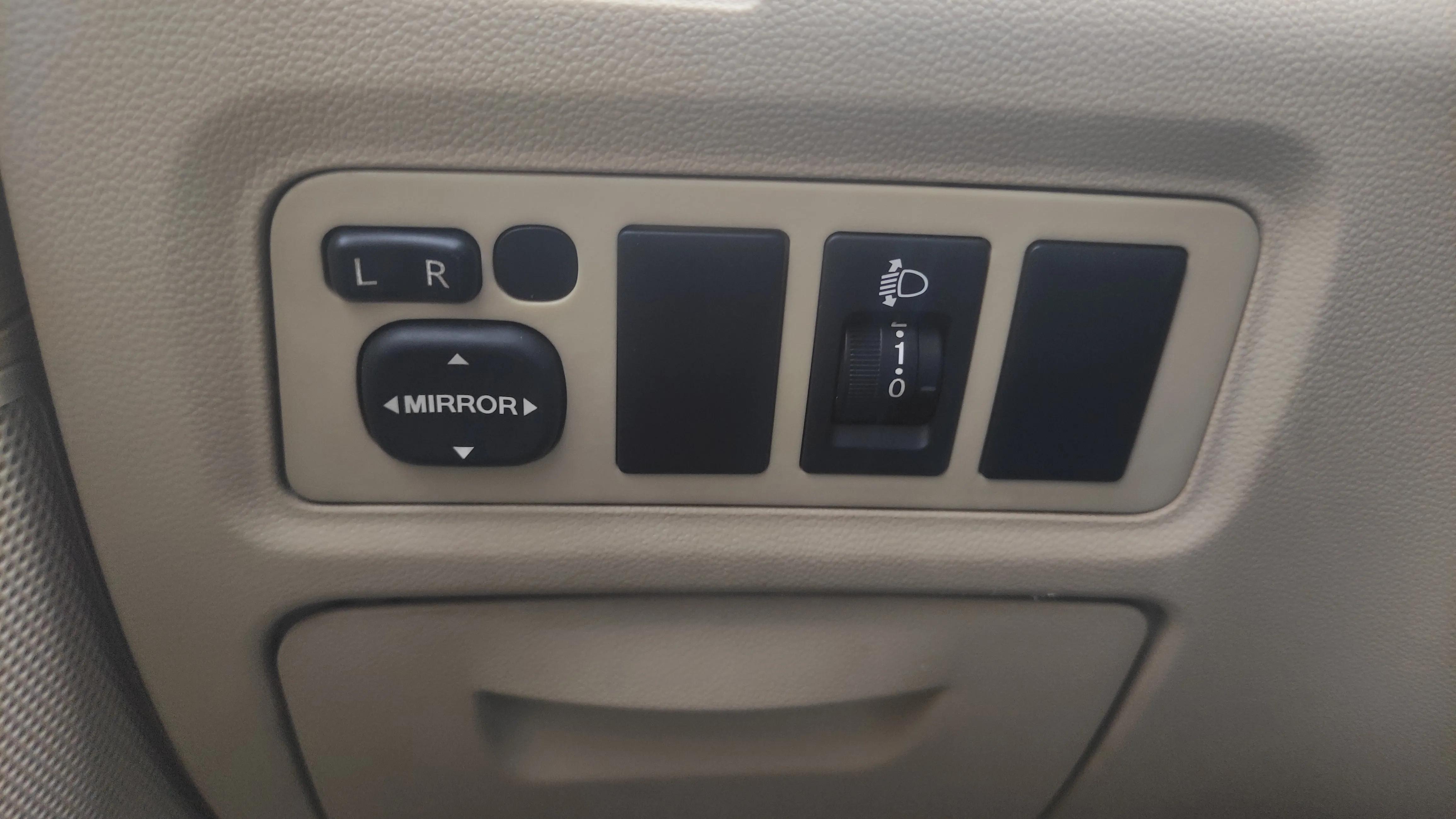 逸动豪华手动版,逸动手动豪华版白色